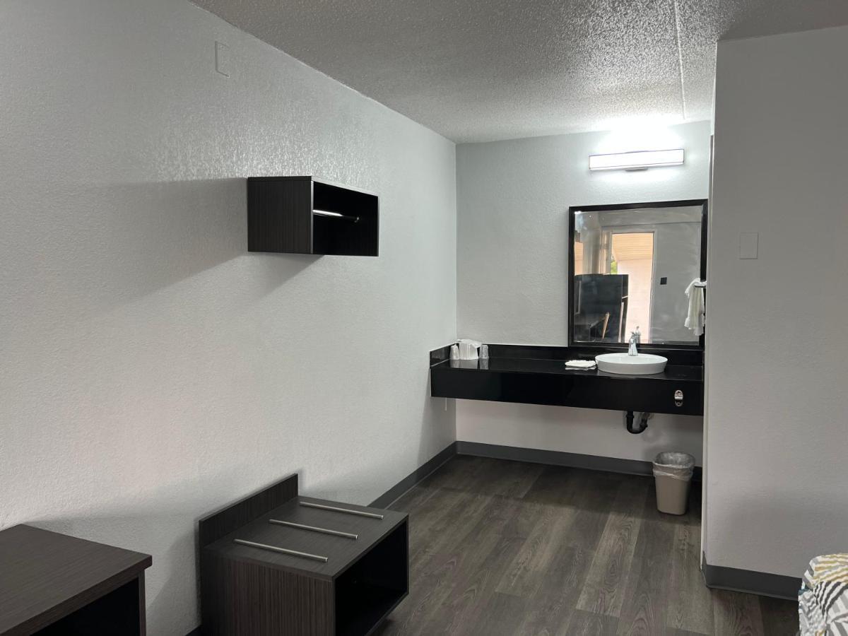 Motel 6-Middleburg Heights, Oh - Cleveland المظهر الخارجي الصورة
